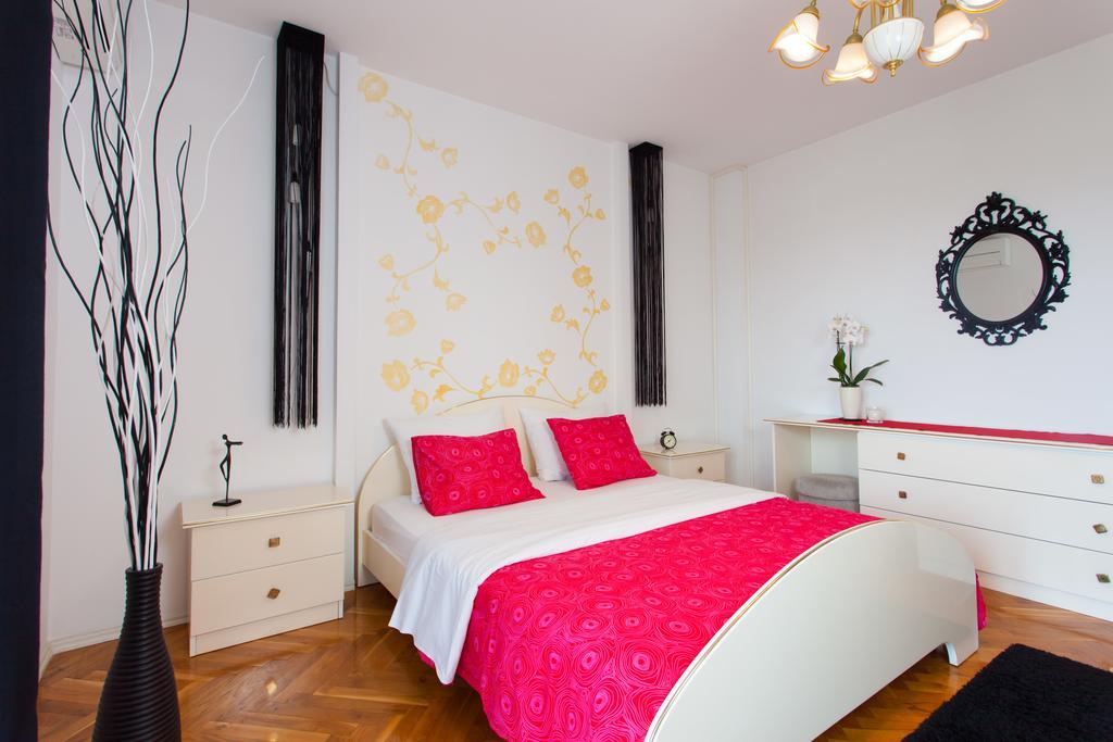 Premium Central Apartments Vrsar Eksteriør billede