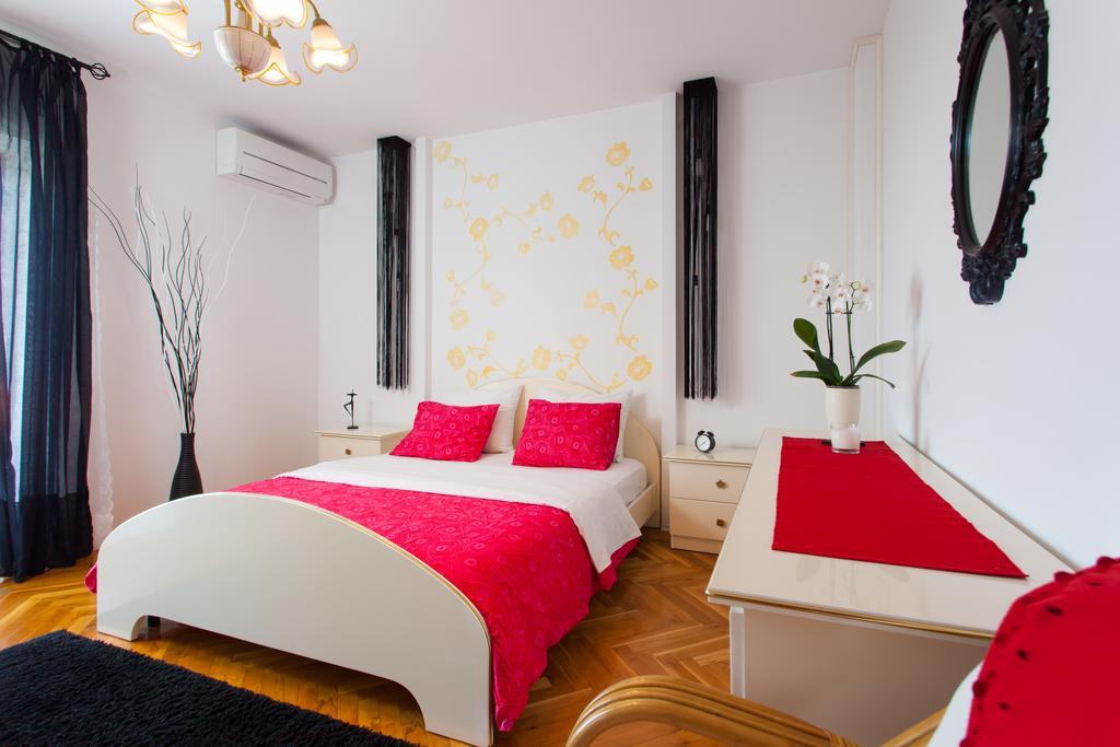 Premium Central Apartments Vrsar Eksteriør billede