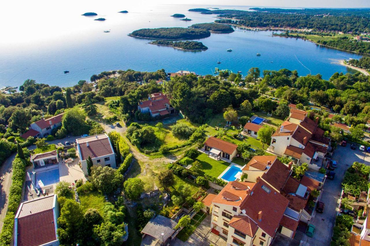 Premium Central Apartments Vrsar Eksteriør billede
